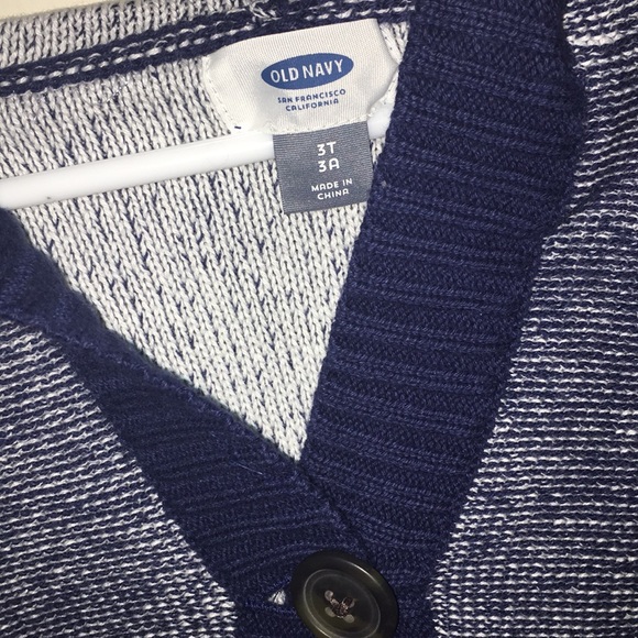 Old Navy | Poncho Sweater - Picture 3 of 4